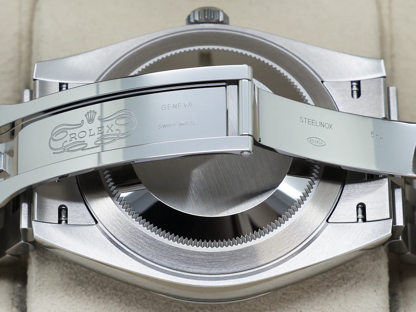 GENTS ROLEX DATEJUST 41mm 126300 STAINLESS STEEL MINT GREEN DIAL UNWORN 2025 UK B&P - Image 9