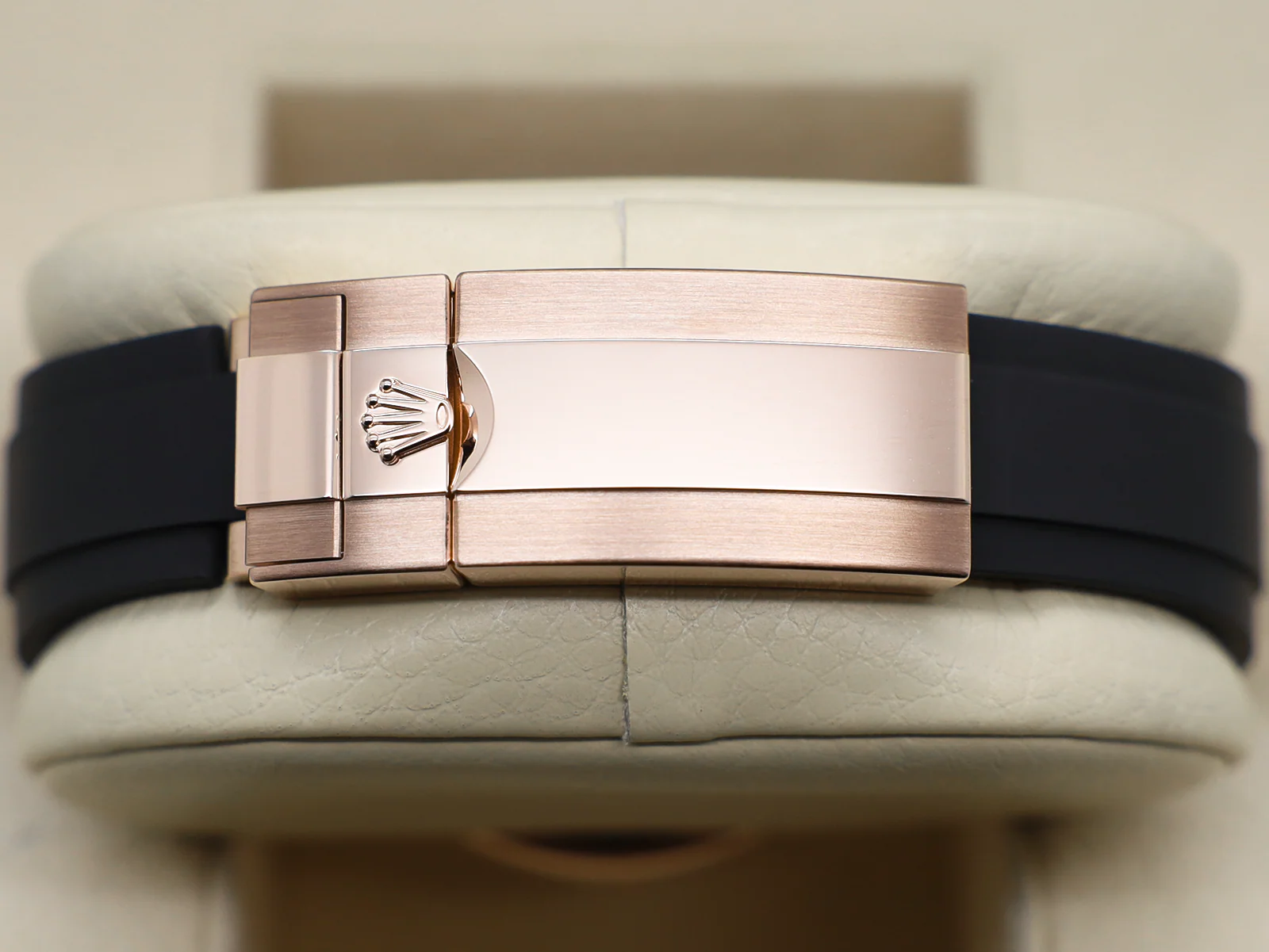 GENTS ROLEX DAYTONA 18ct ROSE GOLD OYSTERFLEX 126515LN BLACK DIAL NEW MODEL WARRANTY 2025 UK B&P - Image 5