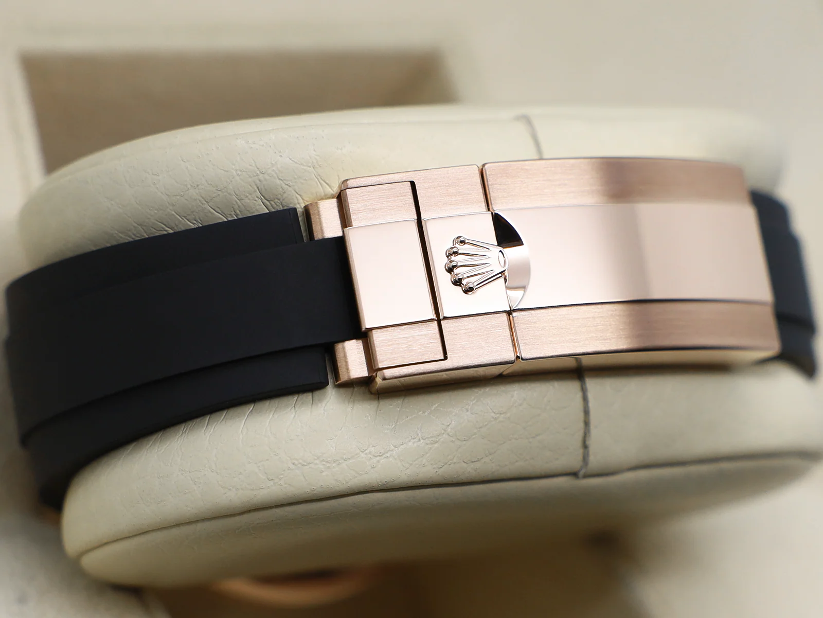 GENTS ROLEX DAYTONA 18ct ROSE GOLD OYSTERFLEX 126515LN BLACK DIAL NEW MODEL WARRANTY 2025 UK B&P - Image 8