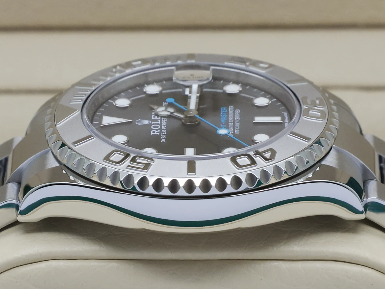 GENTS ROLEX YACHT-MASTER 40 126622 STAINLESS STEEL RHODIUM DIAL WARRANTY 2025 UK B&P - Image 4