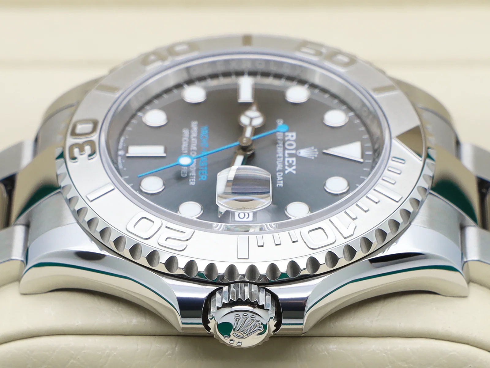 GENTS ROLEX YACHT-MASTER 40 126622 STAINLESS STEEL RHODIUM DIAL WARRANTY 2025 UK B&P - Image 7