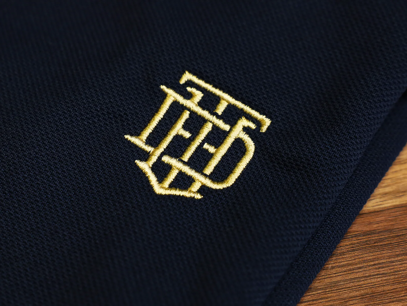 THE HONEST WATCH DEALER NYLON SPORTS POLO SHIRT IN NAVY BLUE - Image 5