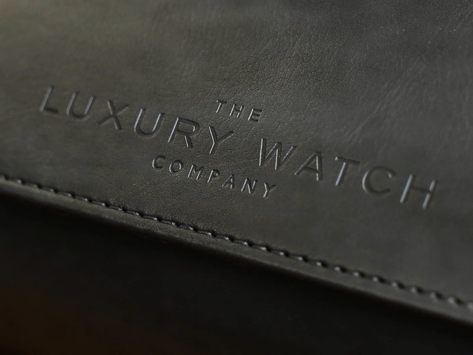 THE LUXURY WATCH COMPANY VEGAN LEATHER TRIPLE WATCH ROLL WITH SLEEVE AND BOX - Image 4